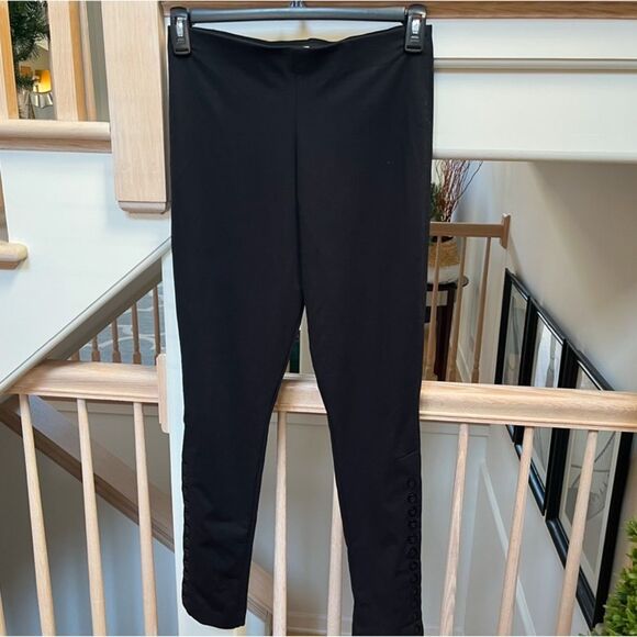 Equestrian Brand Pull on Slim Pants with Button Row at the Cuffs in Black M - Picture 3 of 11